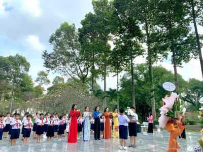 Liên Đội Tiểu học Lê Hồng Phong tổ chức hành trình về thăm địa chỉ đỏ chào mừng Kỷ niệm 79 năm Ngày Thành lập Quân đội Nhân dân Việt Nam (22/12/1944 - 22/12/2023)