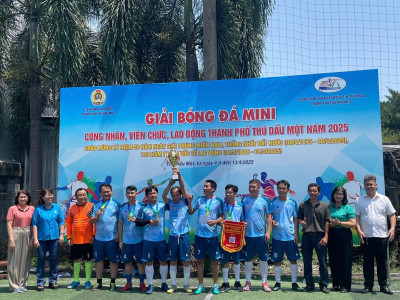 Xuất sắc giành cúp vô địch 🏆🥇 giải bóng đá mini nam